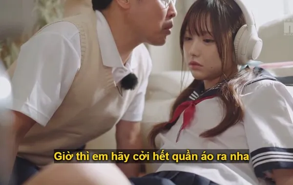 sex kẹp vú Gã cạnh nhà giả làm thầy giáo thôi miên em nữ học sinh để giở trò đồi bại